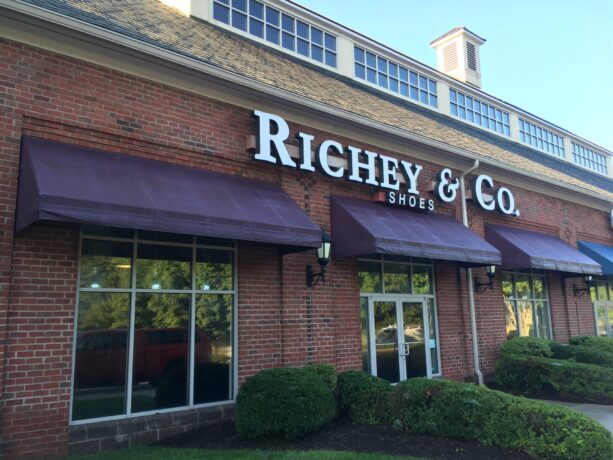 Commercial power washing service in Richmond